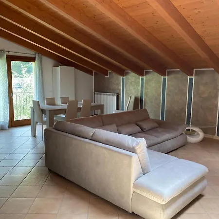 Elegance Mountain Attic With Sauna Ponte Di Legno