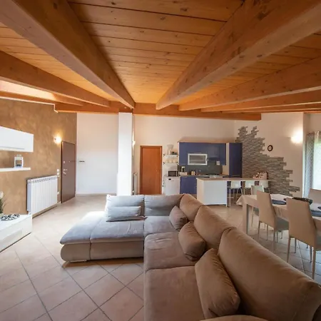 Elegance Mountain Attic With Sauna Ponte Di Legno